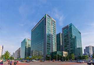 酒店游泳池太陽(yáng)能公司